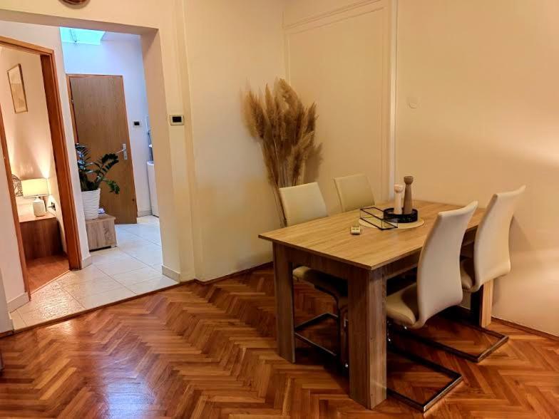 Apartment Albina أوباتيا المظهر الخارجي الصورة